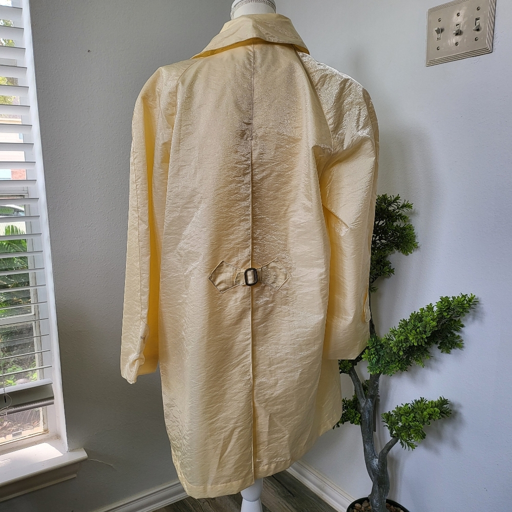 Izzi Coat - Picture 4 of 15
